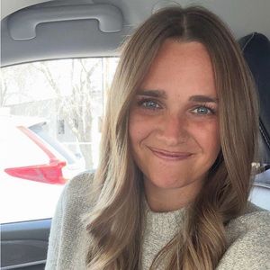 Meet your Posher, Devin